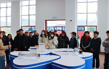 南溪區(qū)就業(yè)中心攜見習提能人員到訪遠東股份宜賓智能產業(yè)園?